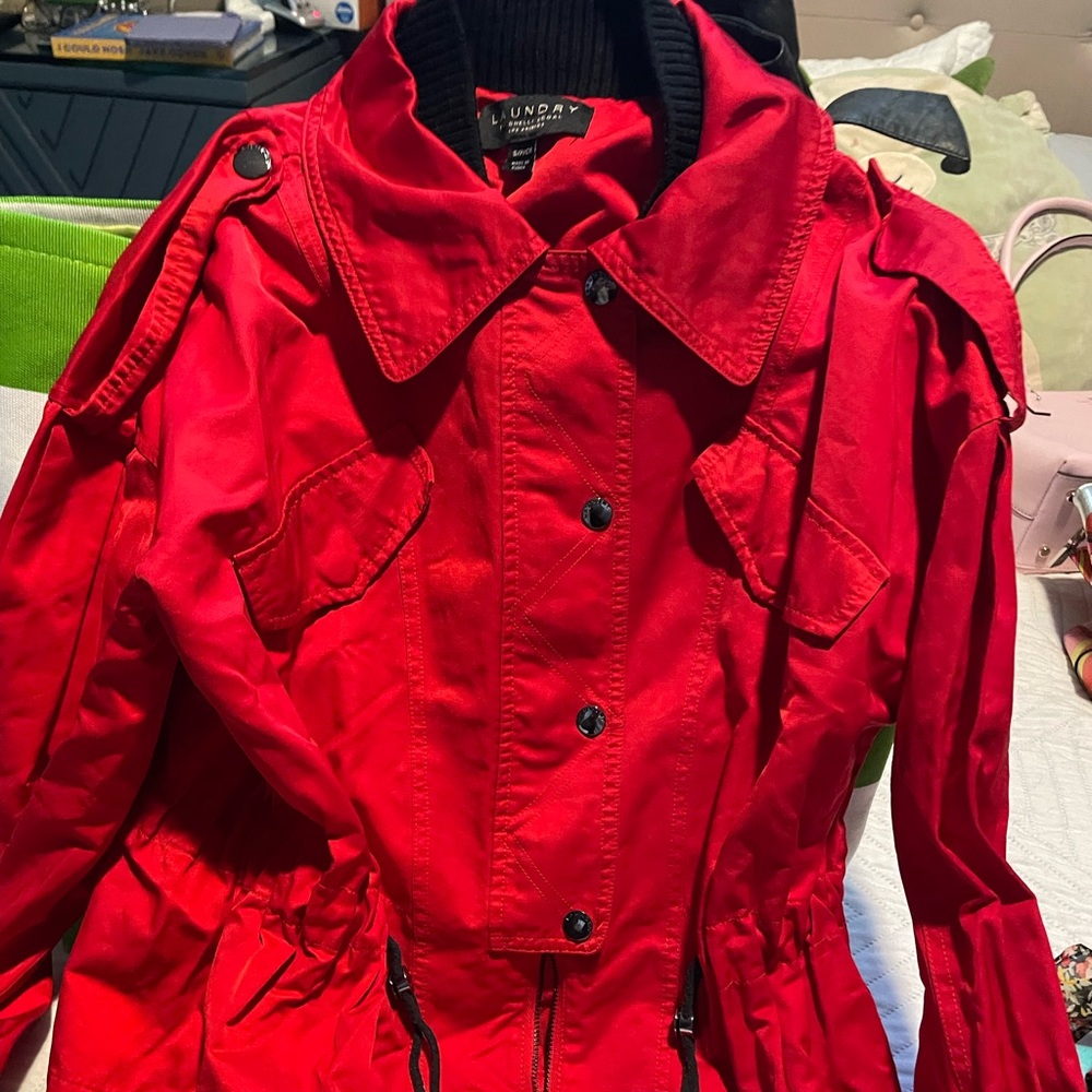NWOT Short red trench Laundry by Shelli Segal